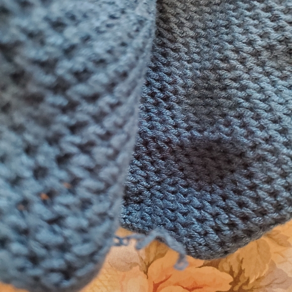 Badgley Mischka Honeycomb Stitch Collar Scarf With Faux Chinchilla - Picture 6 of 8